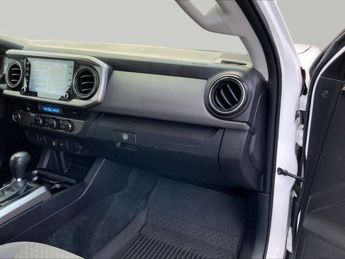 Used 2023 Toyota Tacoma SR5 RWD image 18