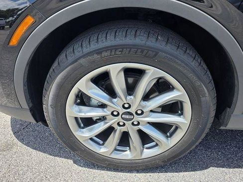 Used 2021 Lincoln Corsair FWD w/ Premium Package image 9