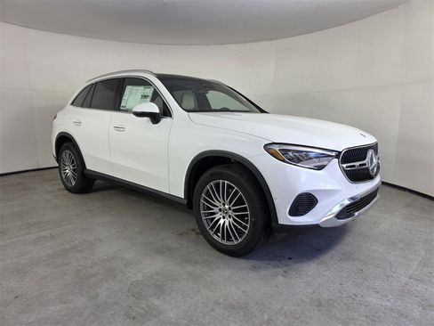 New 2026 Mercedes-Benz GLC 300 4MATIC image 1