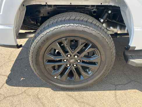 New 2025 Ford F150 Lariat w/ Equipment Group 501A Mid image 26