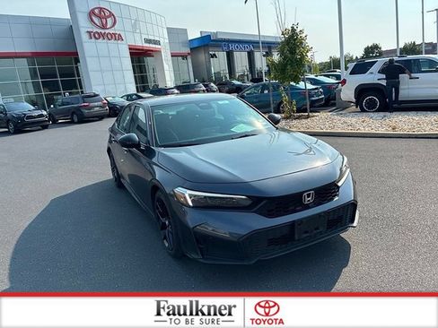 Used 2025 Honda Civic Sport image 1