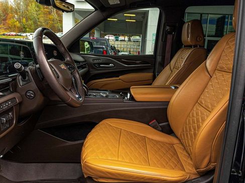 Used 2023 Cadillac Escalade ESV Sport w/ LPO, Floor Liner Package image 27