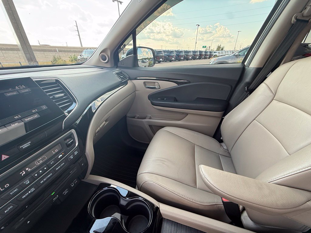 Used 2019 Honda Pilot Touring image 31