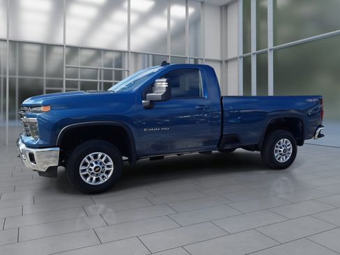 New 2025 Chevrolet Silverado 2500 LT image 2