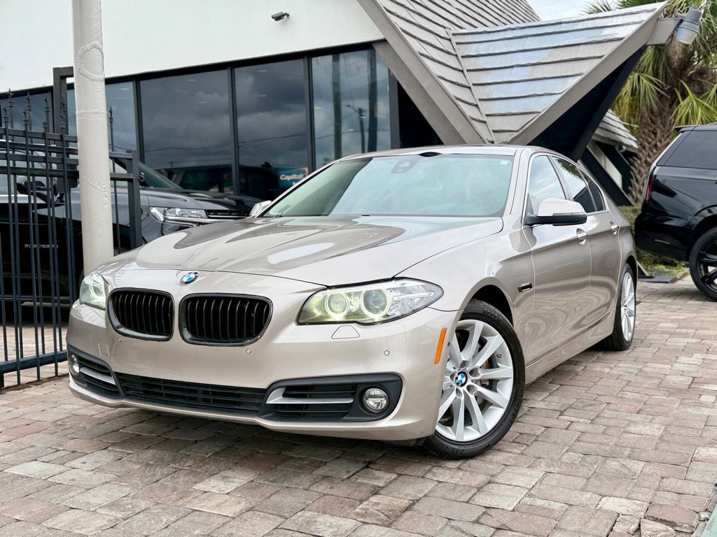 Used 2016 BMW 535i Sedan w/ Driver Assistance Package RWD image 21