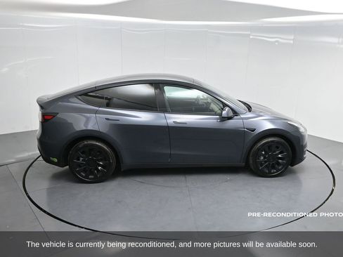 Used 2023 Tesla Model Y Long Range image 59