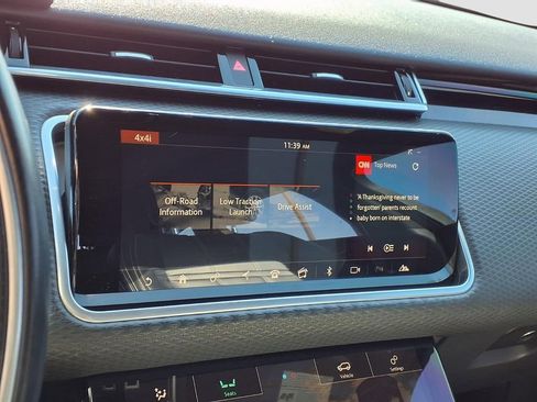 Used 2020 Land Rover Range Rover Velar R-Dynamic S image 11