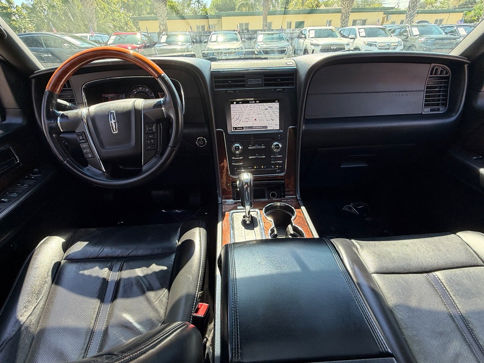 Used 2017 Lincoln Navigator L Select RWD image 14