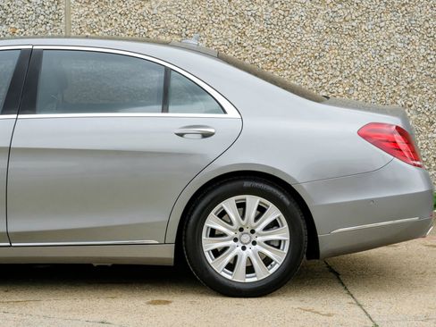 Used 2015 Mercedes-Benz S 550 4MATIC Sedan image 14