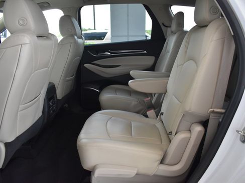 Used 2018 Buick Enclave Premium w/ Experience Buick Package FWD image 14