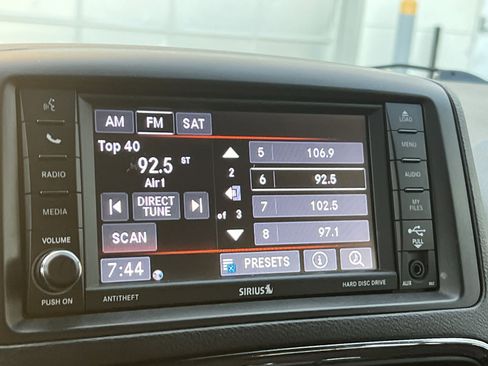 Used 2019 Dodge Grand Caravan SE FWD image 28