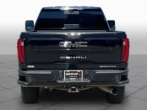 Used 2024 GMC Sierra 2500 Denali Ultimate AWD/4WD image 5
