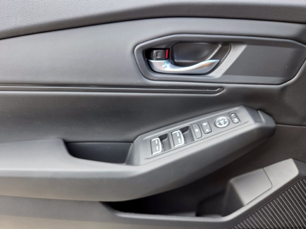 Used 2025 Honda Accord SE image 30