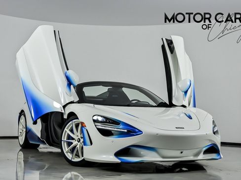 Used 2021 McLaren 720S Spider RWD image 1