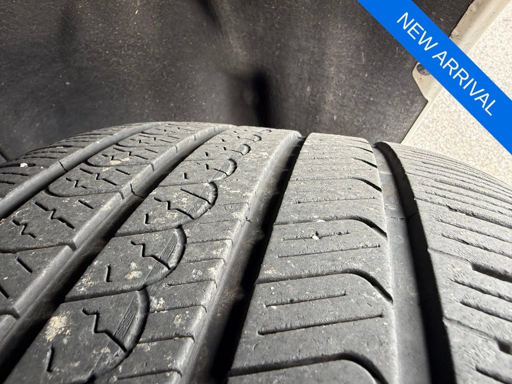 Used 2021 Ford Expedition Limited AWD/4WD image 9
