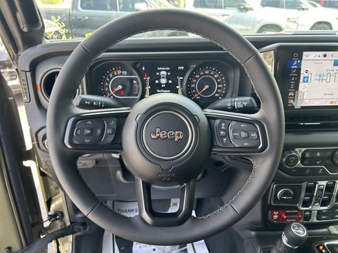 New 2026 Jeep Gladiator Mojave AWD/4WD image 18