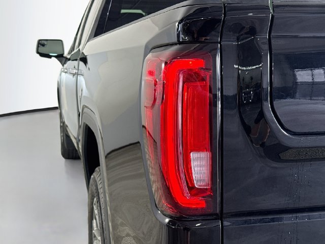 Used 2026 GMC Sierra 1500 SLT RWD image 35