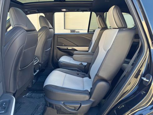 Used 2024 Lexus TX 500h AWD w/ Technology Package image 43