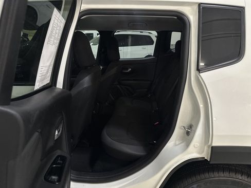 Used 2020 Jeep Renegade Altitude image 21