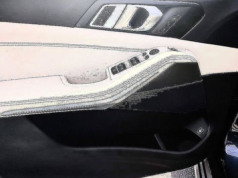 Used 2022 BMW X5 xDrive45e AWD/4WD image 13
