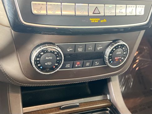 Used 2019 Mercedes-Benz GLS 550 4MATIC image 16