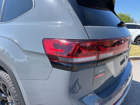 New 2026 Volkswagen Atlas Peak Edition AWD/4WD image 12