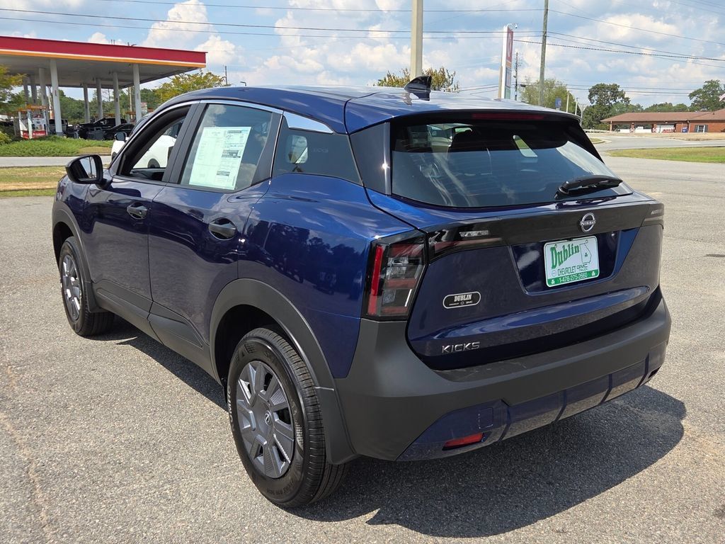 New 2027 Nissan Kicks S FWD image 9