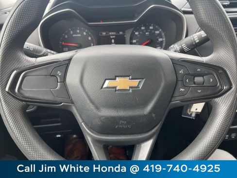 Used 2023 Chevrolet TrailBlazer LS AWD/4WD image 18