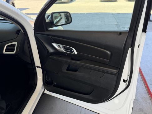 Used 2017 GMC Terrain SLT AWD/4WD image 13