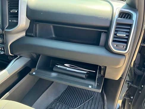 Used 2019 RAM 1500 Big Horn AWD/4WD image 11