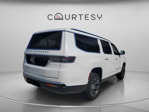 Used 2023 Jeep Grand Wagoneer L 4X4 image 3