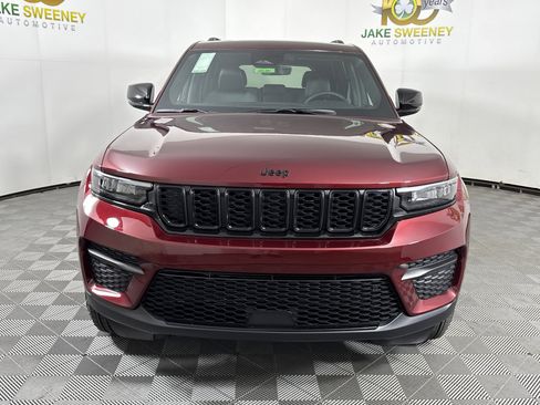 New 2025 Jeep Grand Cherokee Altitude w/ Trailer Tow Package image 3