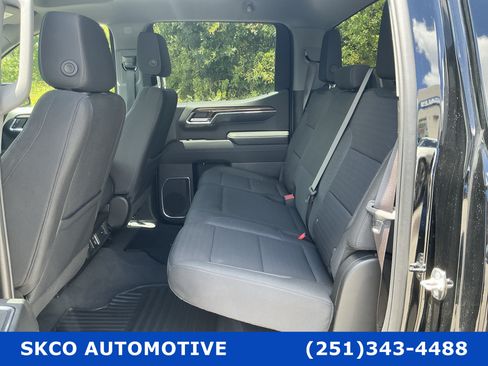 Used 2023 Chevrolet Silverado 1500 LT AWD/4WD image 14