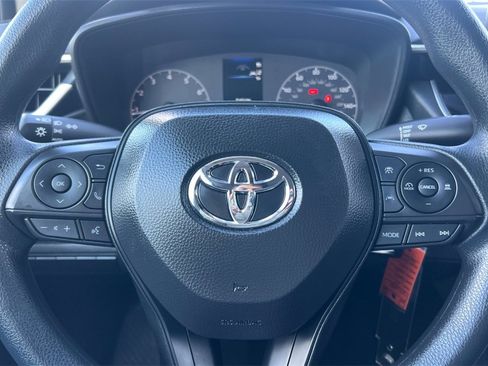 Certified 2025 Toyota Corolla LE image 23