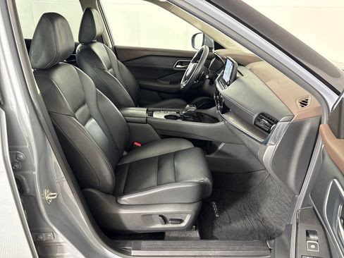 Used 2021 Nissan Rogue SL w/ Premium Package FWD image 6