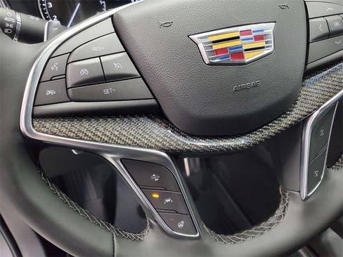 New 2025 Cadillac XT5 Sportv w/ LPO, Red Accent Package image 16