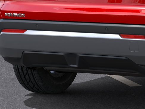 New 2026 Chevrolet Equinox LT w/ Safety and Technology Package FWD image 38