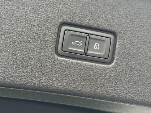 Certified 2023 Audi Q8 Premium Plus w/ Premium Plus Package AWD/4WD image 10