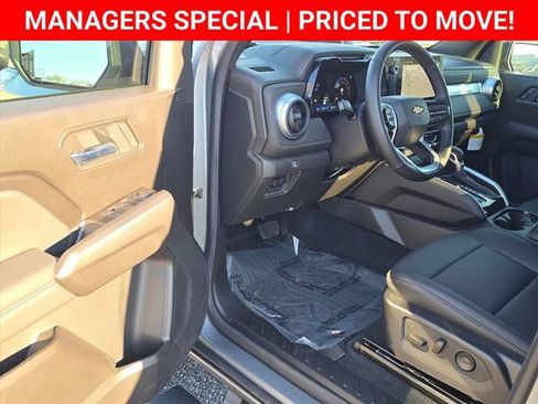 New 2025 Chevrolet Colorado LT w/ LT Convenience Package image 14