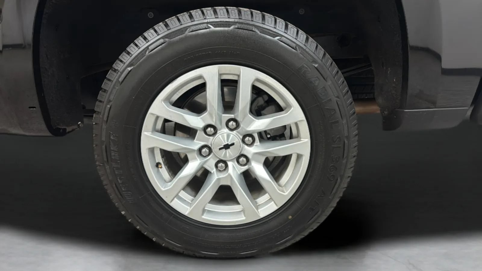 Used 2020 Chevrolet Silverado 1500 RST AWD/4WD image 29