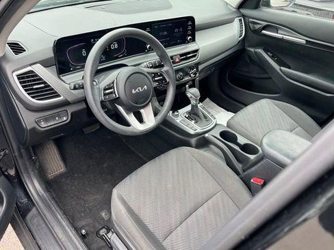 Certified 2024 Kia Seltos LX AWD/4WD image 12