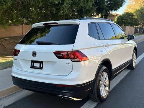 Used 2018 Volkswagen Tiguan S image 8