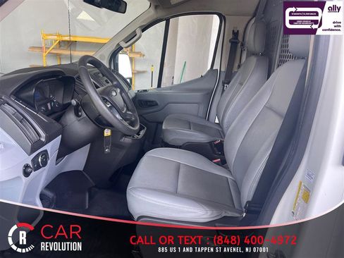 Used 2019 Ford Transit 250 130 Low Roof RWD image 13