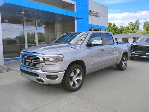 Used 2022 RAM 1500 Laramie AWD/4WD image 6