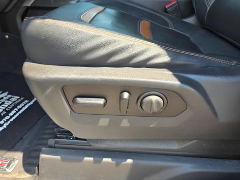 Used 2021 GMC Sierra 2500 AT4 AWD/4WD image 14