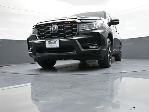Certified 2023 Honda Passport TrailSport image 26