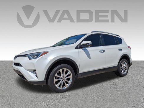 Used 2017 Toyota RAV4 Limited FWD image 2