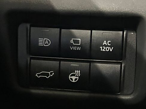 Used 2024 Toyota Highlander Platinum AWD/4WD image 80