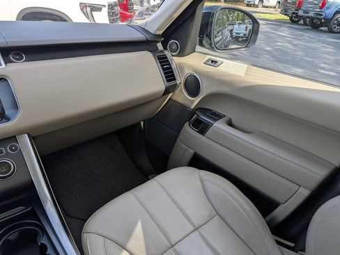 Used 2017 Land Rover Range Rover Sport Supercharged AWD/4WD image 17