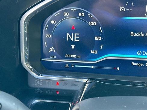 Used 2023 Chevrolet Silverado 1500 LT image 30